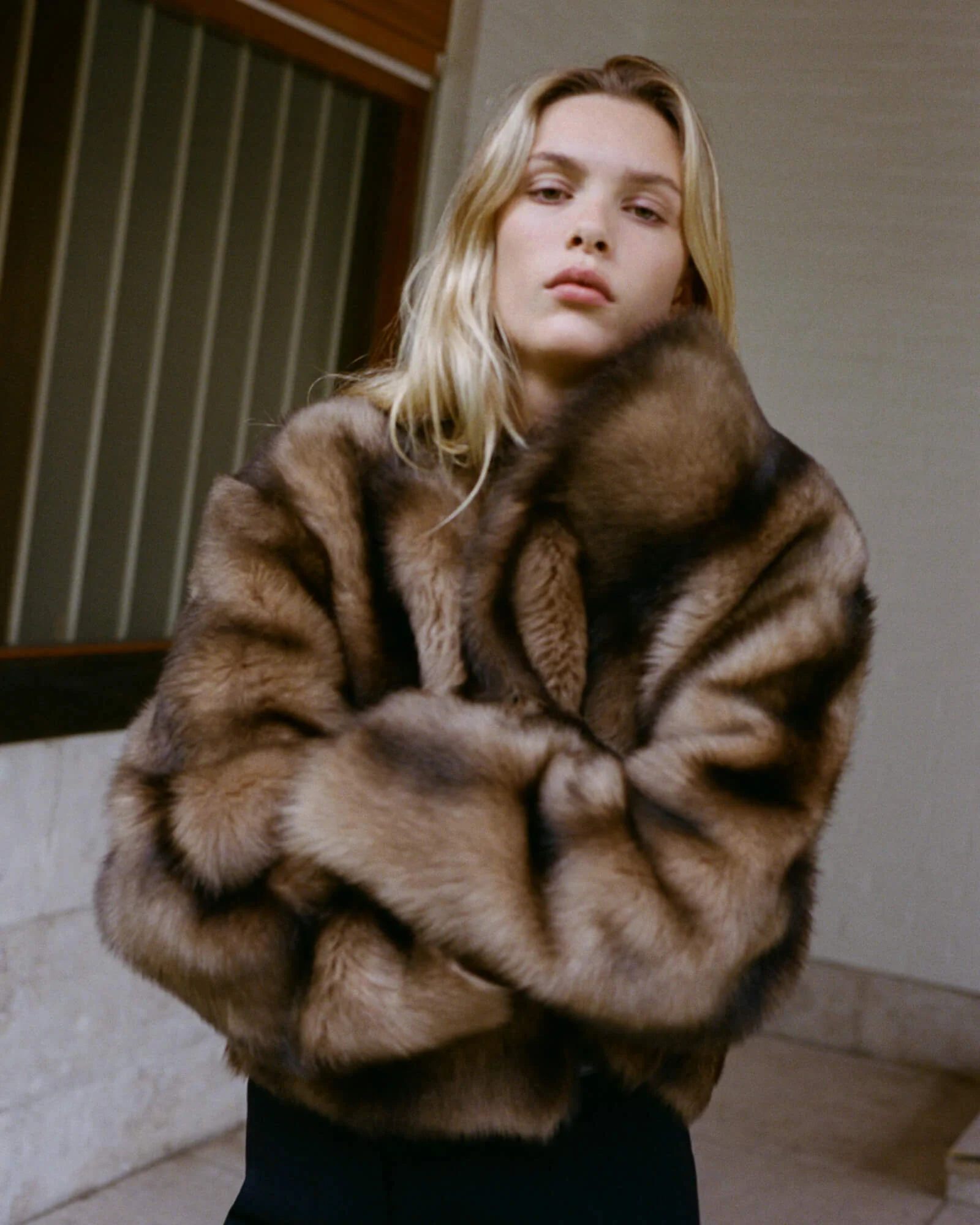 ELAN SHEARLING JACKET - Image 11
