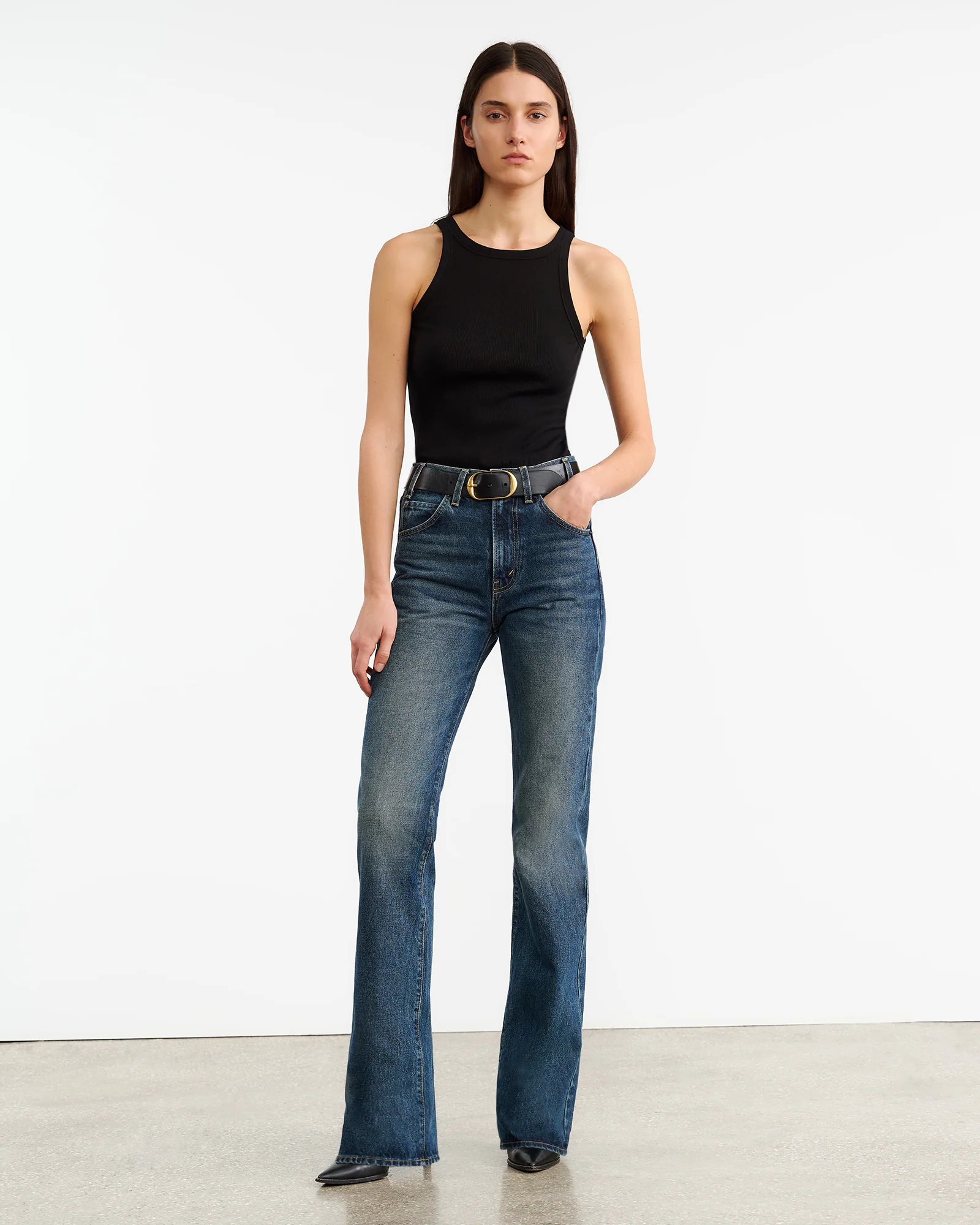 JENNIFER TANK - Image 4