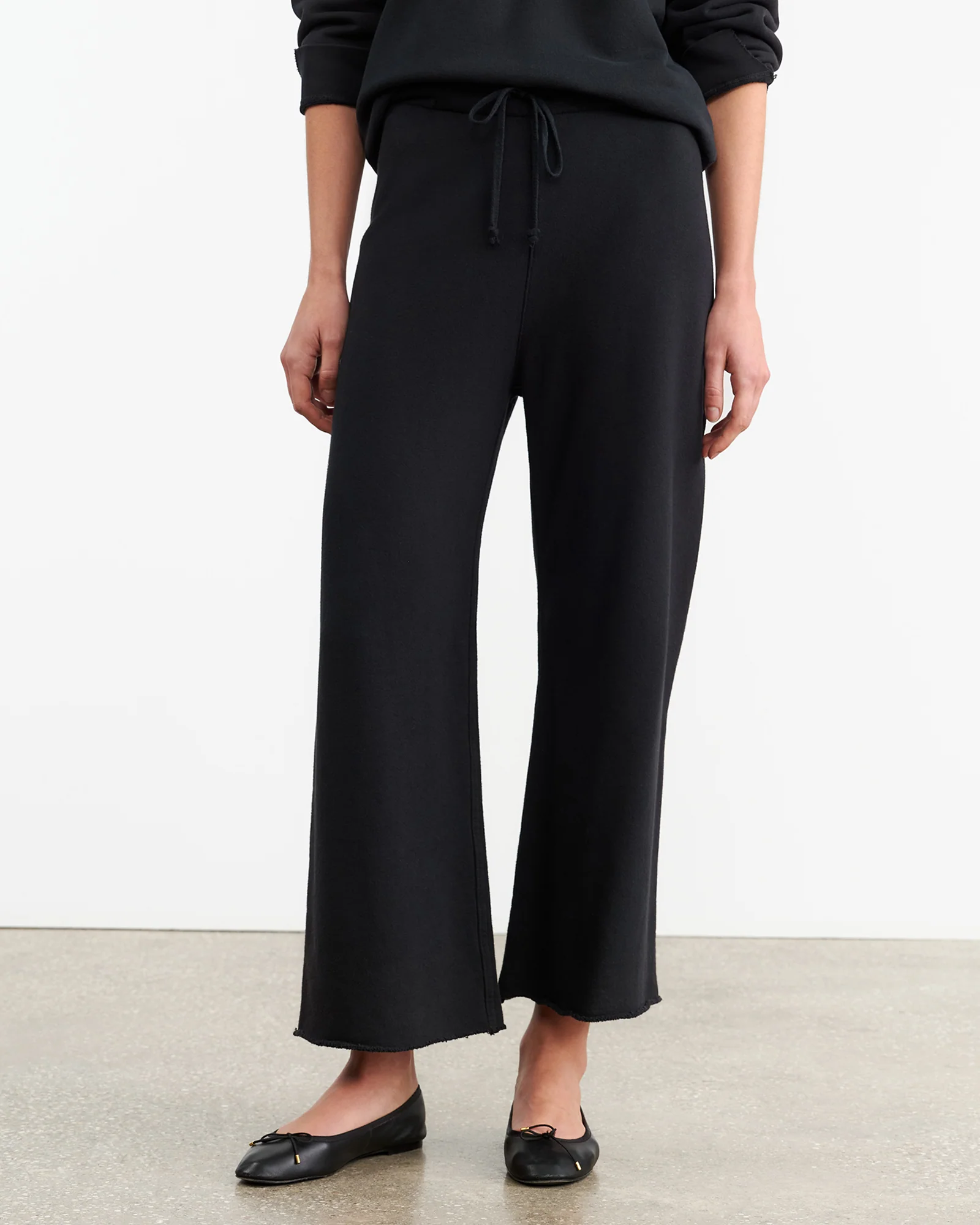 KIKI SWEATPANT - Image 11