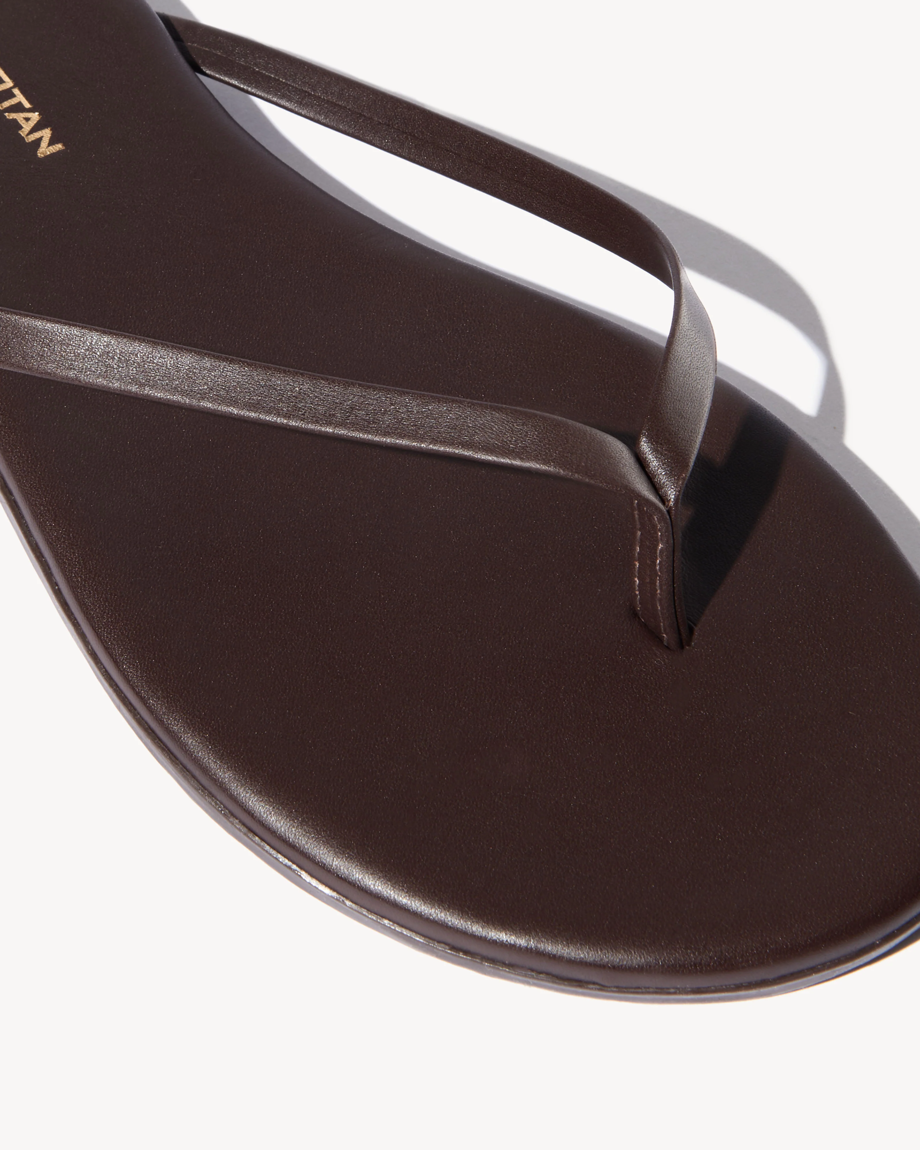 NL X TKEES LEATHER FLIP FLOP - Image 11